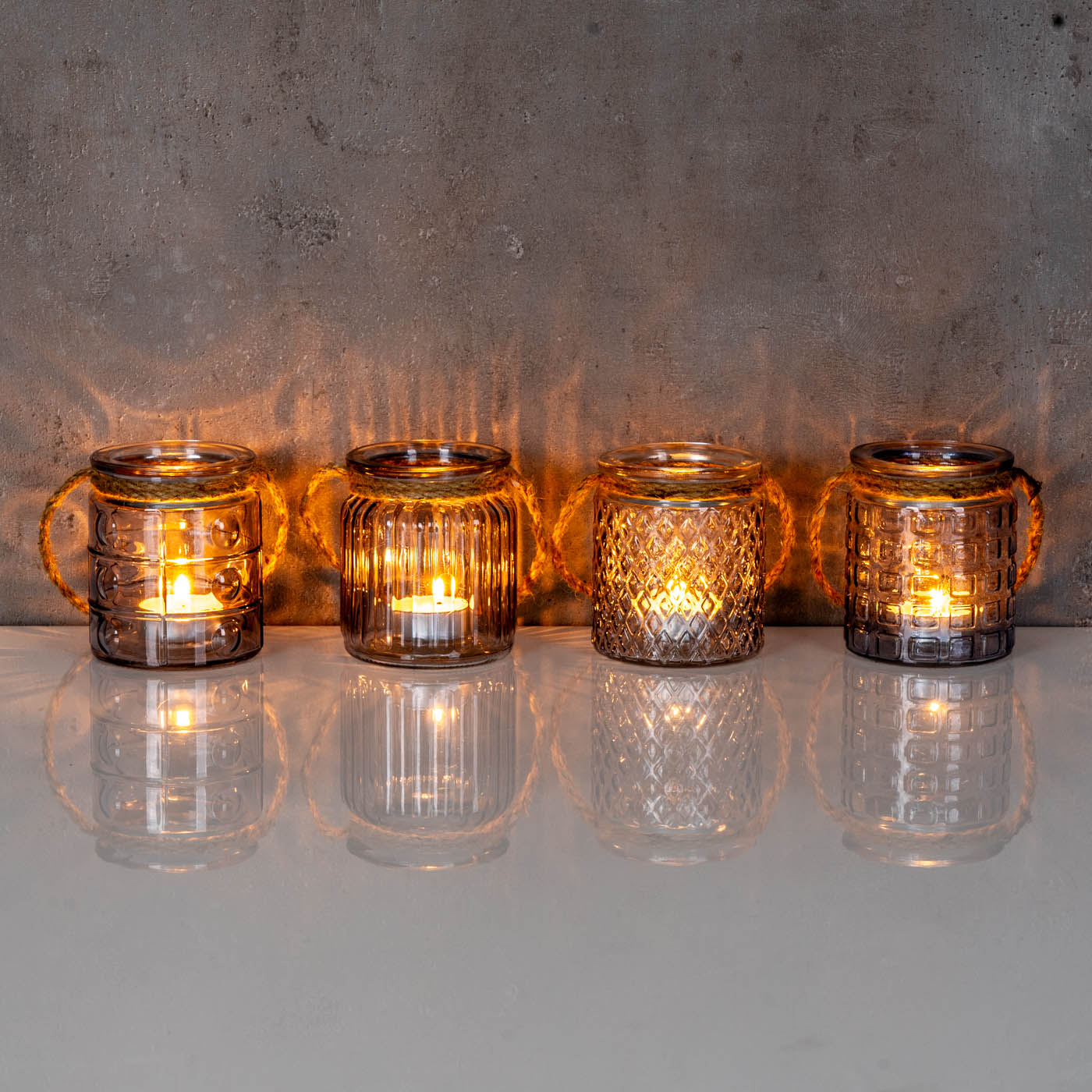 Deko 4er Kerzen Blau Windlicht H10cm Tischdeko Teelichthalter Retro Glas Set